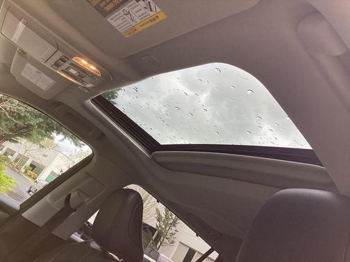 Ruby Flare Pearl 2023 Toyota Highlander Hybrid Limited