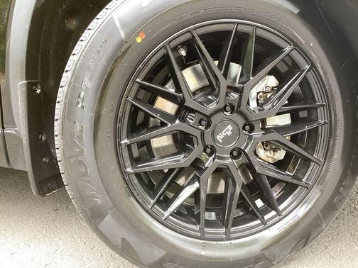 Midnight Black Metallic 2023 Toyota Highlander LE