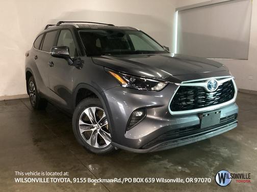2023 Toyota Highlander Hybrid XLE