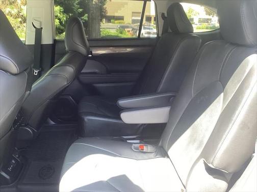 2023 Toyota Highlander Hybrid Limited
