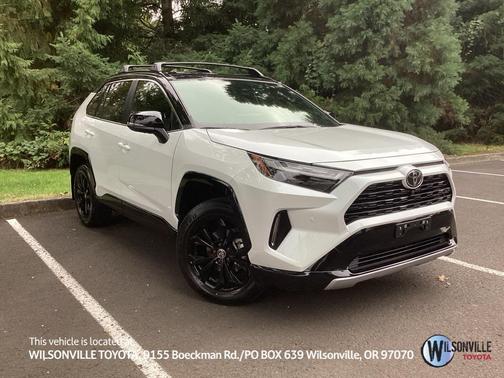 2025 Toyota RAV4 Hybrid SE