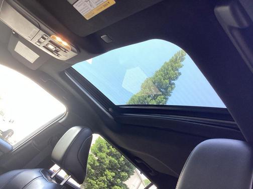 Celestial Silver Metallic 2022 Toyota Highlander XSE