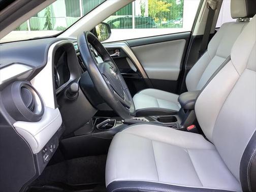 2017 Toyota RAV4 Hybrid Limited