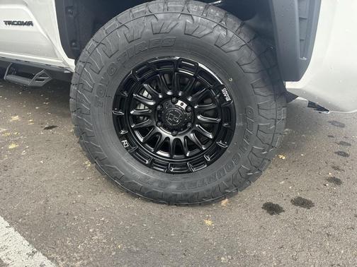 2025 Toyota Tacoma TRD Off Road