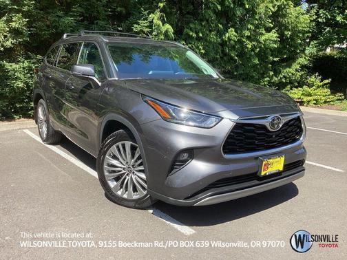 Magnetic Gray Metallic 2022 Toyota Highlander Platinum
