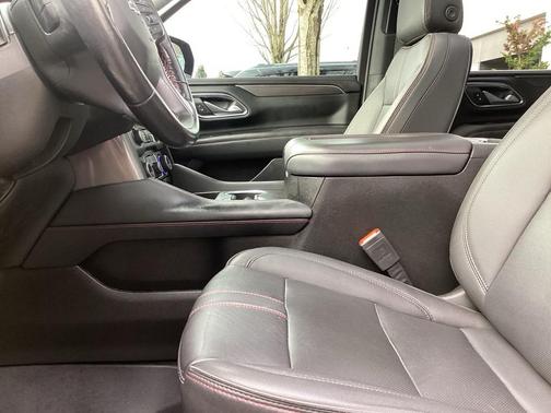 2023 Chevrolet Tahoe 4WD RST