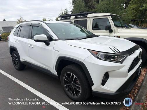 Super White 2020 Toyota RAV4 Hybrid XLE