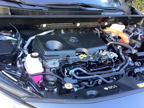 2023 Toyota RAV4 Hybrid XLE Premium