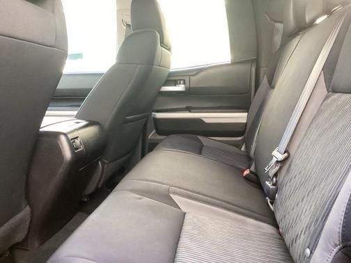 2014 Toyota Tundra SR5