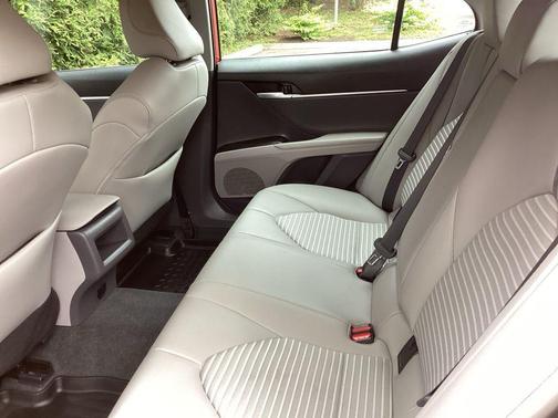 Supersonic Red 2023 Toyota Camry SE