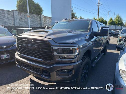 Granite Crystal Metallic Clearcoat 2023 RAM 3500 Laramie Crew Cab 4x4 8' Box