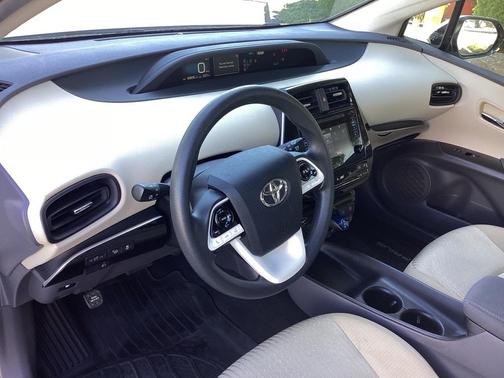 2017 Toyota Prius Two