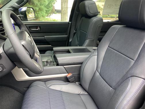 2026 Toyota Tundra Hybrid Platinum