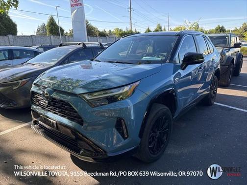 2023 Toyota RAV4 Hybrid SE