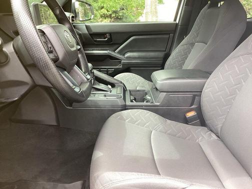 Ice Cap 2024 Toyota Tacoma SR
