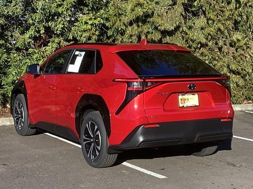2025 Toyota bZ4X XLE