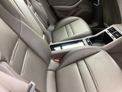 2021 Porsche Panamera Base