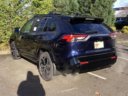 2025 Toyota RAV4 Hybrid SE