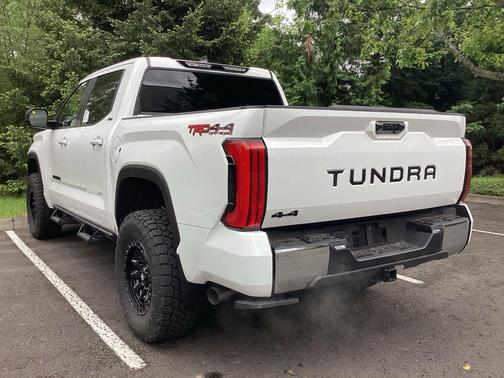 Ice Cap 2026 Toyota Tundra SR5