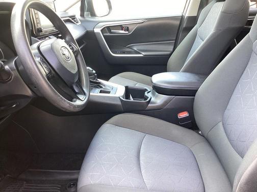Midnight Black Metallic 2022 Toyota RAV4 XLE