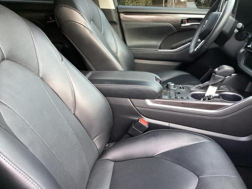 2024 Toyota Highlander Limited