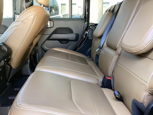 Black Clearcoat 2021 Jeep Wrangler Unlimited 4xe Sahara