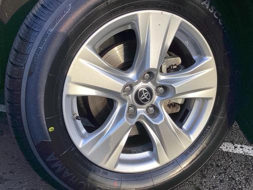 2021 Toyota RAV4 Hybrid LE