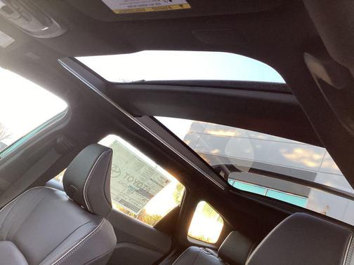 2026 Toyota Crown Signia Limited