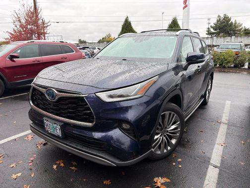 Blueprint 2022 Toyota Highlander Hybrid Platinum