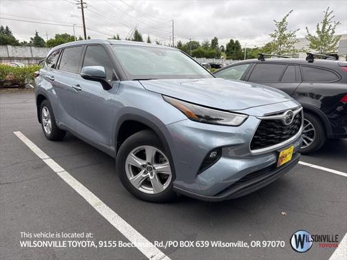 2022 Toyota Highlander LE