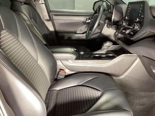 Ruby Flare Pearl 2021 Toyota Highlander XSE