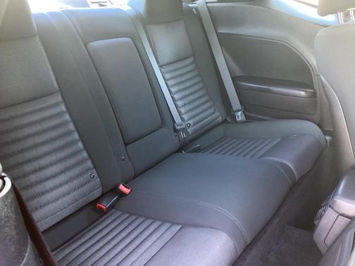 2014 Dodge Challenger SXT