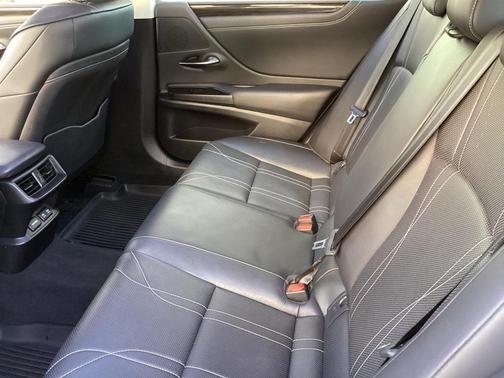 2019 Lexus ES 350 Luxury