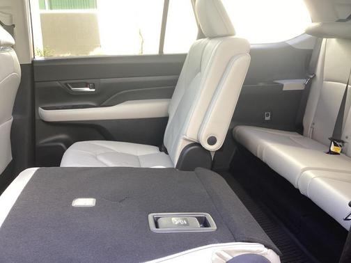 2025 Toyota Grand Highlander Platinum