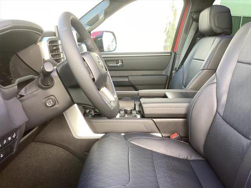 2025 Toyota Sequoia Platinum