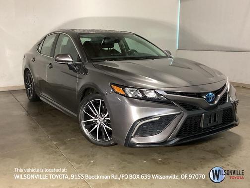 2024 Toyota Camry Hybrid SE