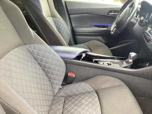 2020 Toyota C-HR XLE