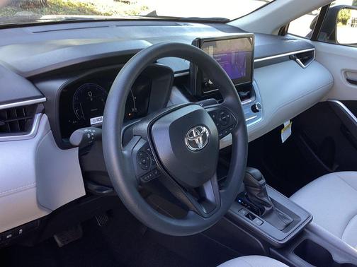 Celestite 2026 Toyota Corolla Cross L