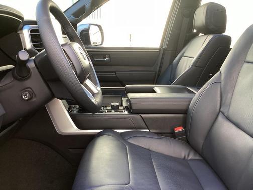 2025 Toyota Sequoia Platinum