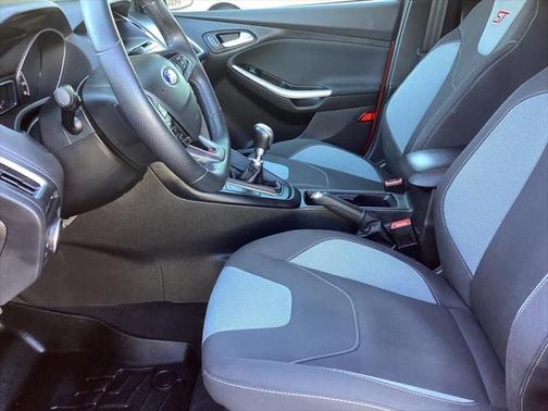 2017 Ford Focus ST