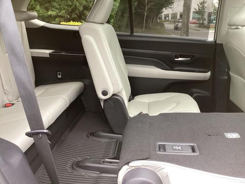 2025 Toyota Grand Highlander Hybrid XLE