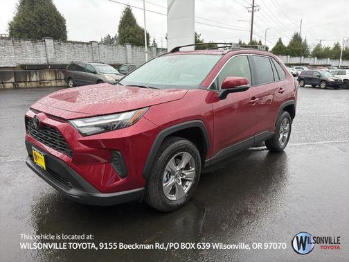 2025 Toyota RAV4 XLE