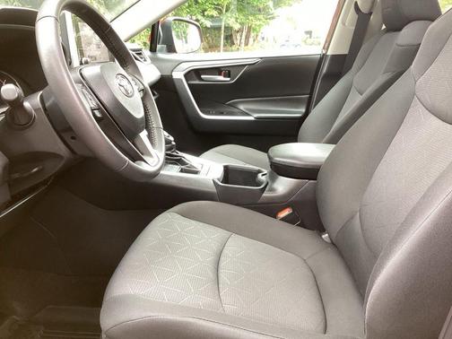Ruby Flare Pearl 2024 Toyota RAV4 XLE
