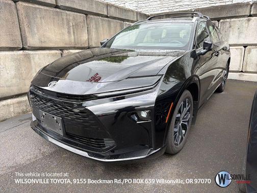 Black 2025 Toyota Crown Signia XLE