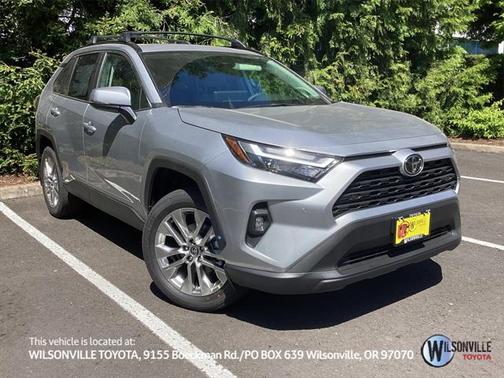 2025 Toyota RAV4 XLE Premium