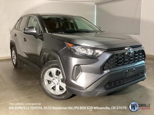 2022 Toyota RAV4 LE