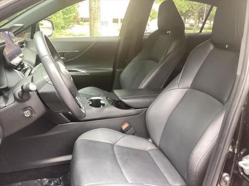 2023 Toyota Venza XLE