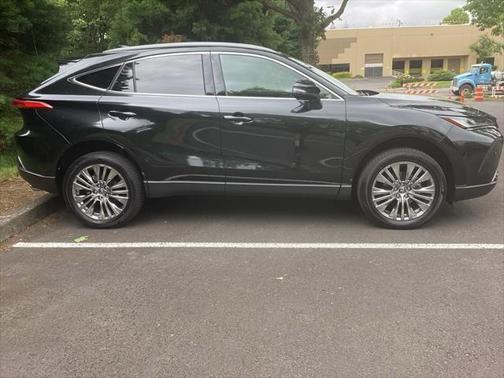 2023 Toyota Venza XLE