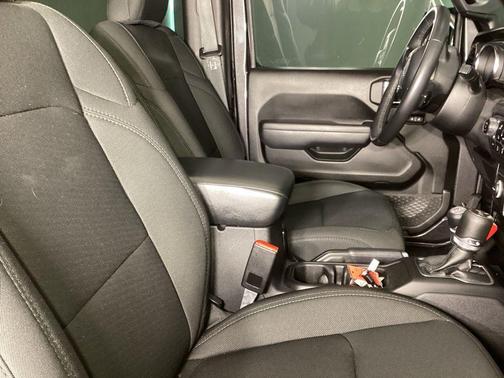 2021 Jeep Wrangler Sport S