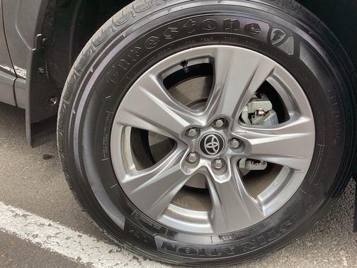 Magnetic Gray Metallic 2024 Toyota RAV4 XLE